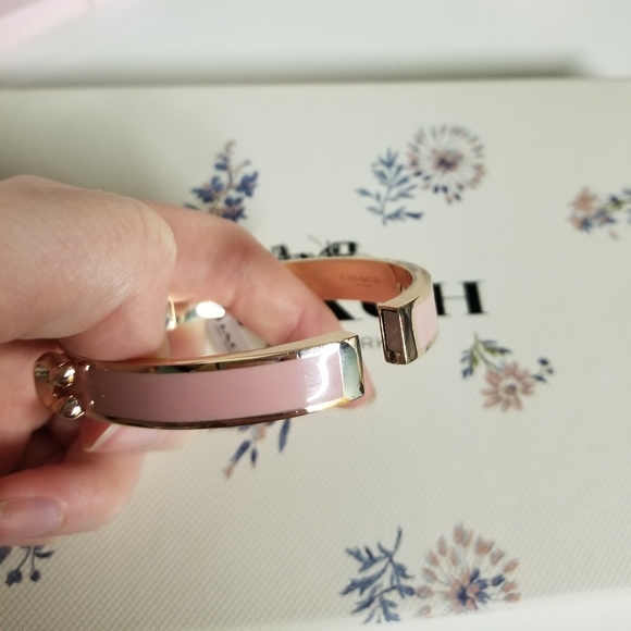 Authentic Coach Pink & Rose Gold Bangle Bracelet - Picture 3 of 7